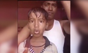 দেখুন বাবা ও ছেলের এক অদ্ভুত পারফরমেন্স