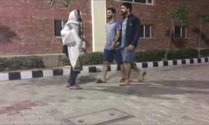 বন্ধুদের কে ভয় দেখাতে গিয়ে কি হলো দেখুন