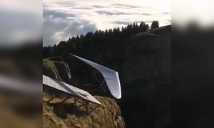 এভাবে গ্লাইড করার ইচ্ছে আছে?