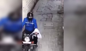 ডিউটি থেকে ফিরে এক ডাক্তার কি সুন্দর ওয়েলকাম পেলো দেখুন