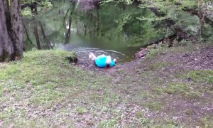 পুকুরে পৌঁছানোর আগেই ধপাস