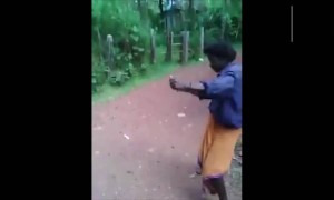 নাচতে নাচতে যখন আপনি ভুলে যান যে আপনি কোথায় দাঁড়িয়ে আছেন