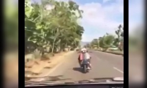 এই স্কুটারটা চলছে কিভাবে?