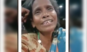 কি মনে পড়ছে তো এই গানটা?