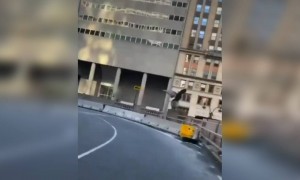 লকডাউনে নিউইয়র্ক কেমন দেখায় দেখুন