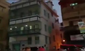 কলকাতা পুলিশ করোনা নিয়ে লোককে সচেতন করলেন বেলা বোস গানের সুরে