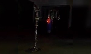 পিএম মোদী প্রদীপ জ্বালালেন, দেখুন