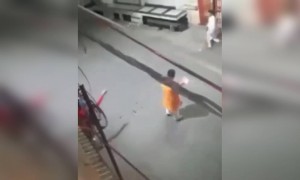 এইজন্য আগুনের সাথে খেলতে নেই