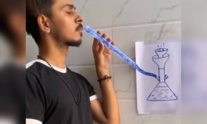 হুক্কা লাভারদের খুব কষ্ট হচ্ছে আজকাল