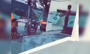 এ আবার কোন পাগল রে ভাই!