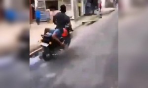 এজন্য রাস্তায় এরকম পাকামো করতে নেই