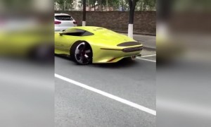 এই গাড়িটা কিভাবে পার্কিং করছে দেখুন