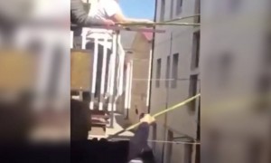 লকডাউনের সময় ইতালিতে কিভাবে লোকে পার্টি করছে দেখুন