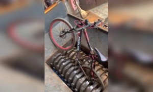 আপনার কি কোনো পুরোনো সাইকেল আছে যেটা আপনার কাজে লাগে না?