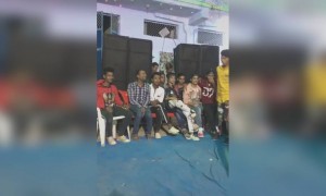 দেখুন হৃত্বিক রোশনকে নকল করে নাচ