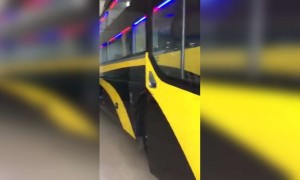 দেখুন লাক্সারি বাস কি সুন্দর