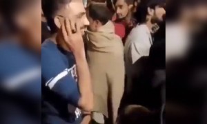 এরকম করতে গিয়ে ধরা পড়লে কপালে খুব দুঃখ আছে?