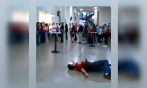 এই জন্য ঘরের বাইরে একটু শান্ত থাকতে হয়