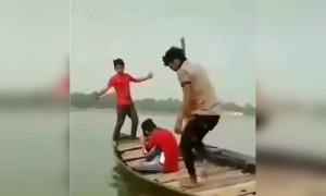 নৌকায় নাচতে গিয়ে কি হলো দেখুন