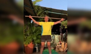 এই বয়সেও কিভাবে নিজেকে ফিট রাখছেন হৃত্বিকের বাবা রাকেশ রোশান দেখুন