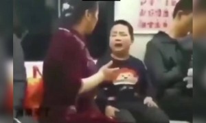 মায়ের হাত দেখলে অনেকেরই কান্না থেমে যায়