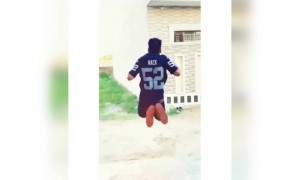 এটা আবার কি রকম প্রেম?