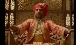 লাফাতে গিয়ে কার ঘাড়ে গিয়ে পড়লো দেখুন