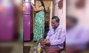 বৌয়ের থেকে লুকিয়ে মদ খাওয়ার উপায় বের করেছেন এই লোকটি