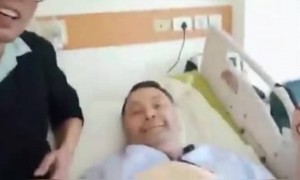 দেখুন ঋষি কাপুরের ভিডিও এক স্বাস্থ্যকর্মীর সঙ্গে