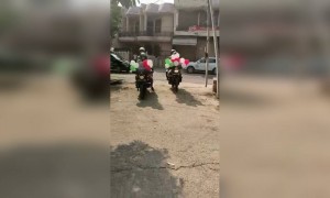 লকডাউনের মাঝে এক বাচ্চার জন্মদিন পালন করতে সাহায্য করলো মথুরা পুলিশ