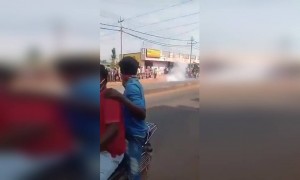 মদের দোকান খুললো, খুশিতে লোকে ফাটালো বাজি