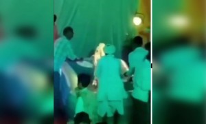 এই লোকেরা মনে হয় আগে বিয়ে বাড়ি যায়নি