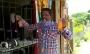 মদ পেয়ে কি খুশি লোকটি দেখুন