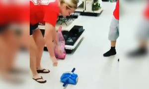 খুবই ব্যাথা লেগেছে বোঝা যাচ্ছে