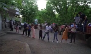 লকডাউনে দুস্থদের সাহায্য করতে সালমান খান পাঠালেন প্রচুর দরকারি সামগ্রী