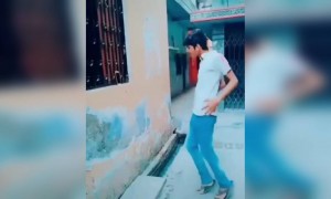 ভিডিও বানানোর সময় কেউ দেখে ফেললে যা হয়