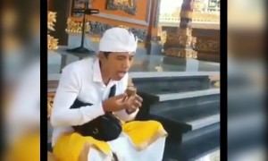 সিঙ্গারা খাবার সময় কার কার এরকম হয়?