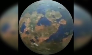 চাঁদ থেকে পৃথিবী দেখতে কিরকম লাগে দেখুন