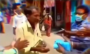 আবার একজন স্যানিটাইজার কে প্রসাদ ভাবলেন