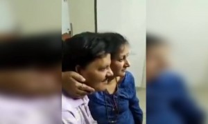 লোকটার মাথায় ঠিক কতটা চুল?