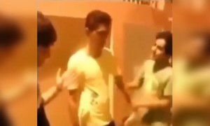 বন্ধু রেগে আছে, তাই এভাবে মানাতে হচ্ছে