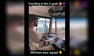 নিজের বেডরুমে সাথে নিয়ে কখনো ঘুরতে বেড়িয়েছেন?