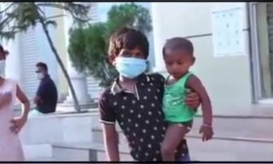 সেলাম জানাই কলকাতা পুলিশকে সবার সাহায্য করার জন্য