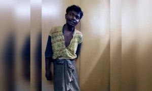 এত সুন্দর গান করতে কাউকে আগে শুনেছেন?