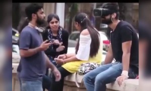 ছেলেটা চুমু খেয়ে মেয়েদের ফাঁসিয়ে দিলো