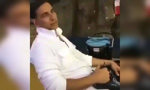 জুতোর গন্ধ নাকে গেলে যা হয়