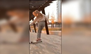 কি দারুন স্কেটবোর্ড করছে মেয়েটি দেখুন