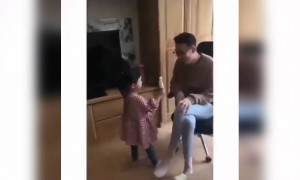 যখন আপনার বন্ধু আপনাকে না বলে অনেক খাবার খেয়ে ফেলে