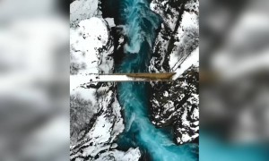 দেখুন অসাধারণ সুন্দর জায়গাটি ।