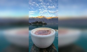 সকালের শুরুটা এক কাপ কফির সাথে ।